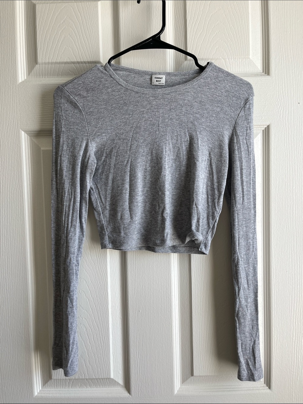 Sunday Best Heather Gray Long-Sleeve Cropped Tee
